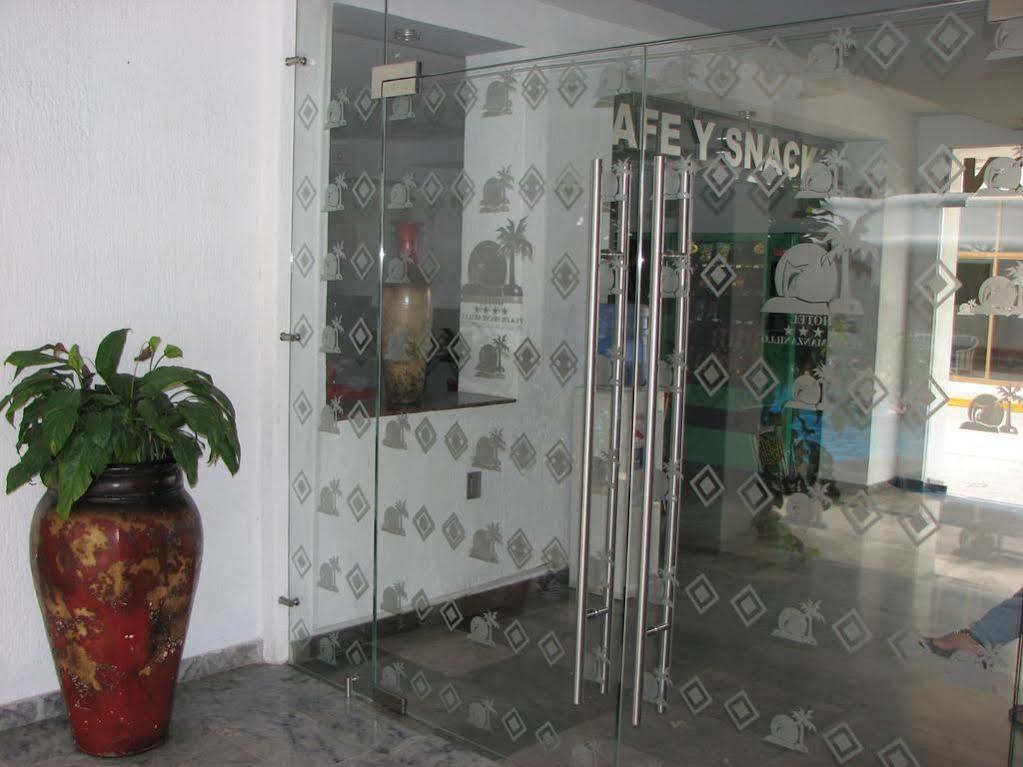 Hotel Y Suites Plaza Manzanillo Exterior photo