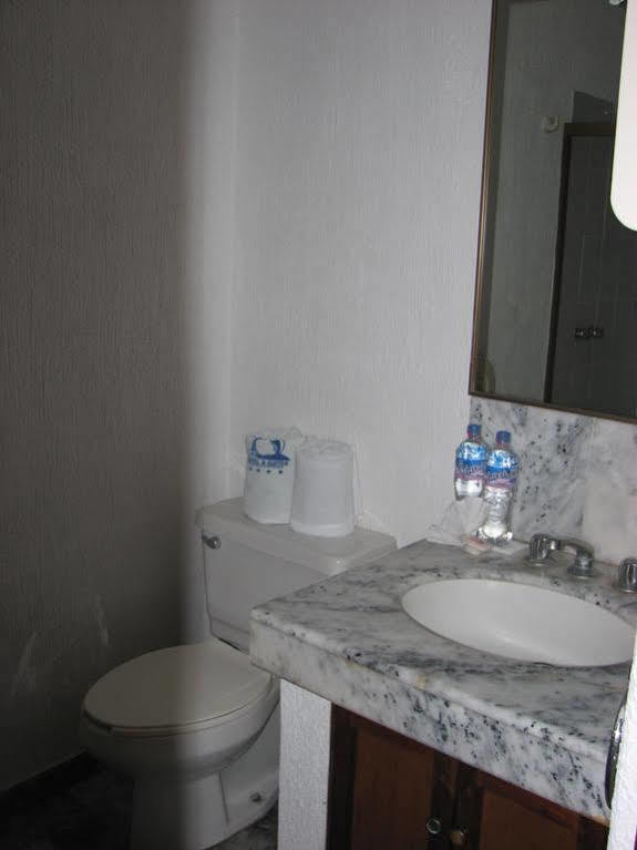 Hotel Y Suites Plaza Manzanillo Exterior photo