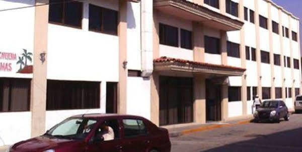 Hotel Y Suites Plaza Manzanillo Exterior photo